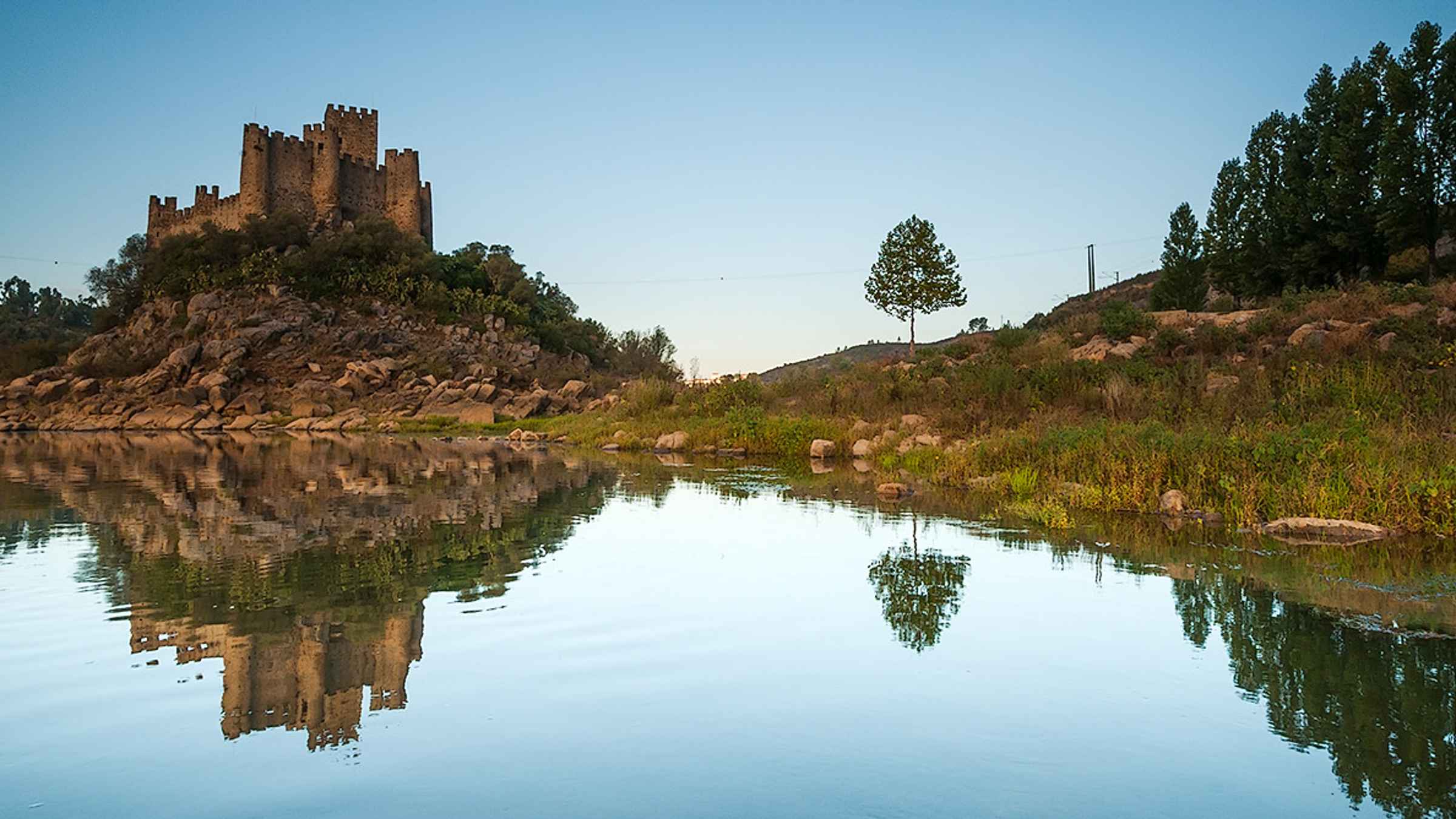 Castle of Almourol, Centro Region - Book Tickets & Tours | GetYourGuid