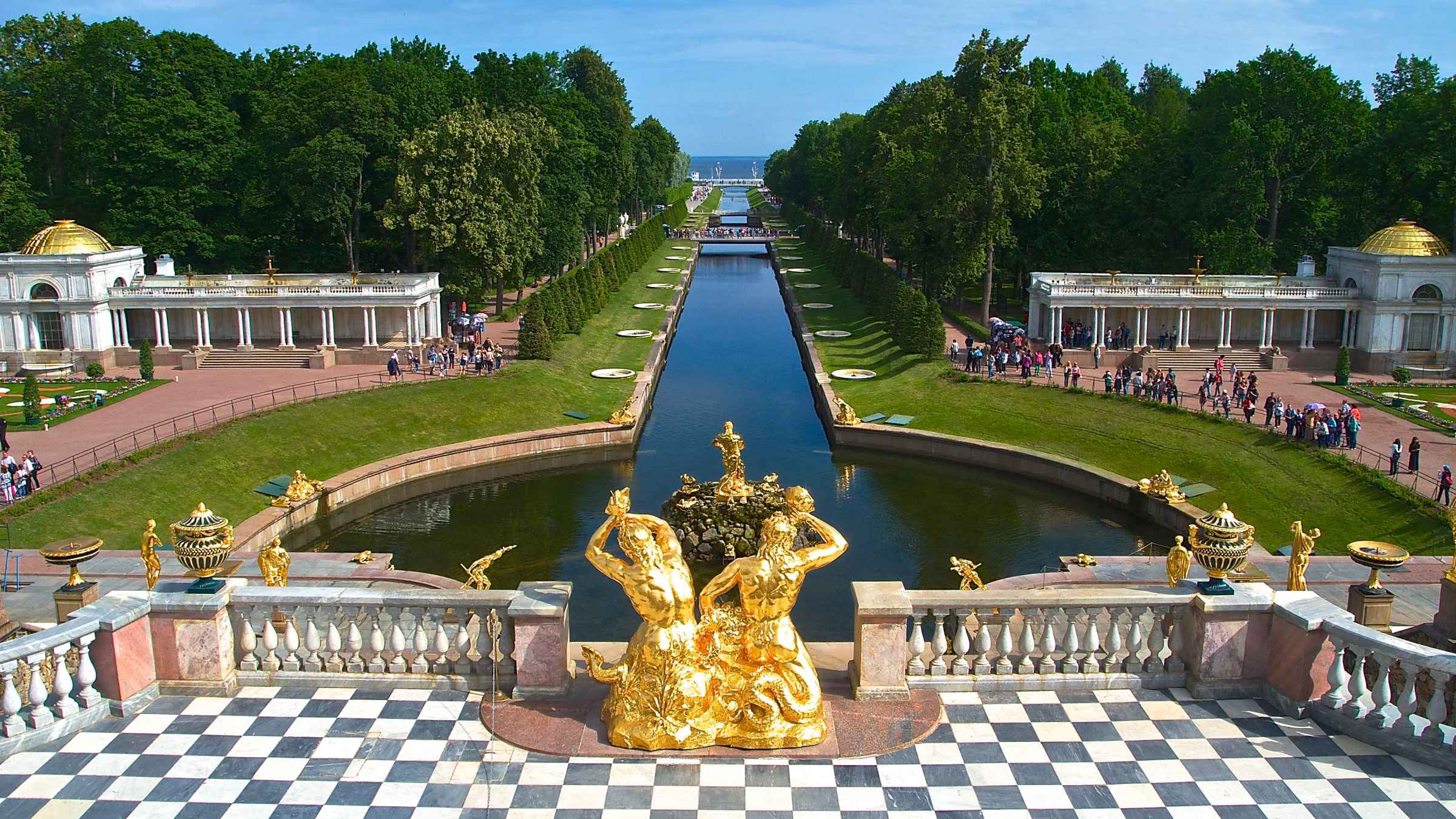 Peterhof Palace, St. Petersburg - Book Tickets & Tours | GetYourGuide