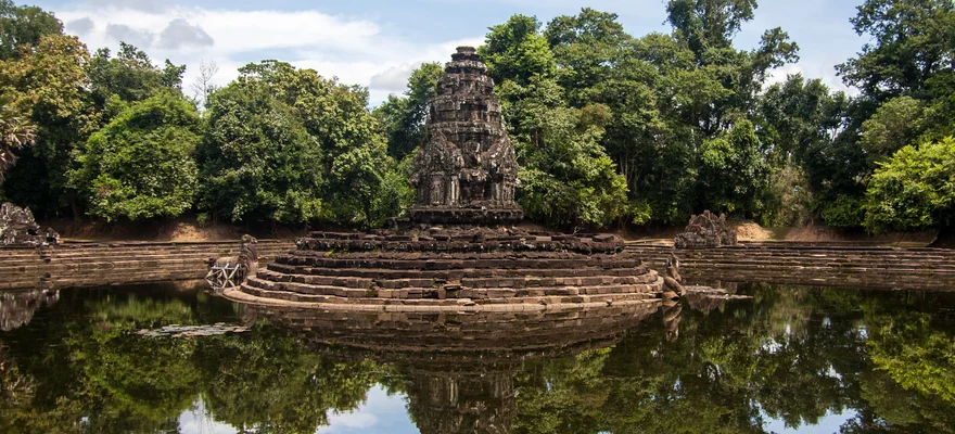 Neak Pean