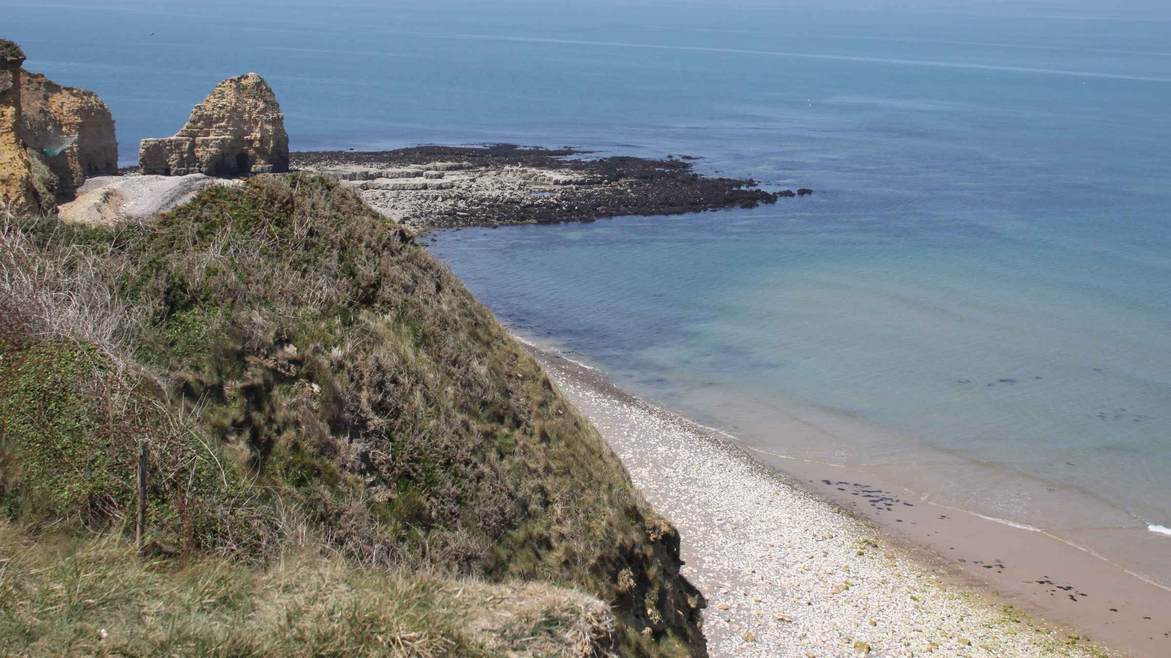 pointe-du-hoc-viewing-points-getyourguide