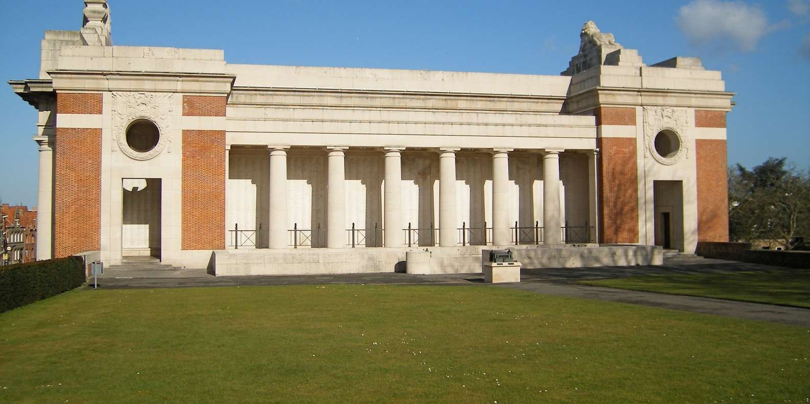 menin gate tours