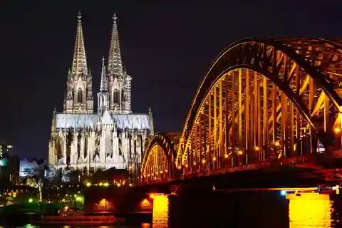 7. Hohenzollernbrücke