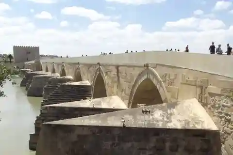 9. ローマ橋（コルドバ）