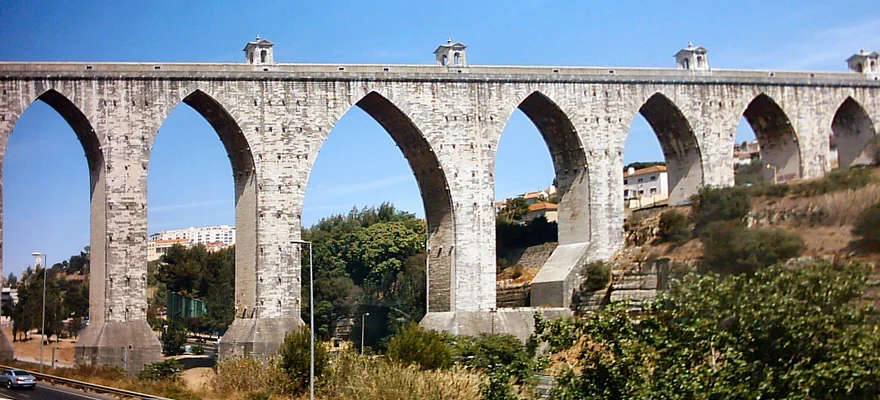The Águas Livres Aqueduct
