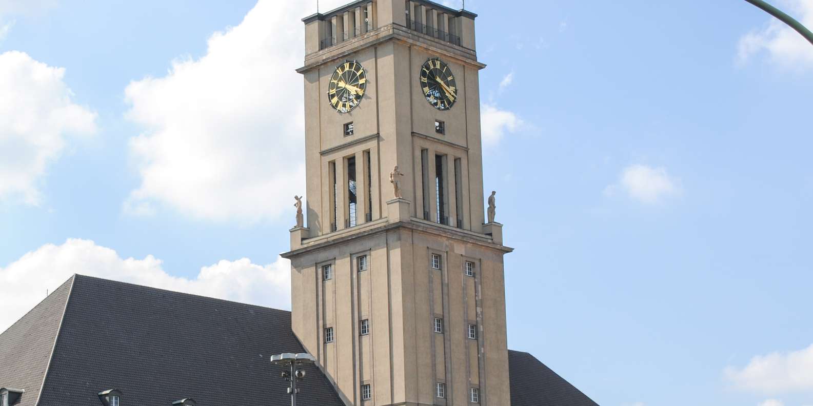 Rathaus Schöneberg, Berlín - Reserva de entradas y tours | GetYourGuide