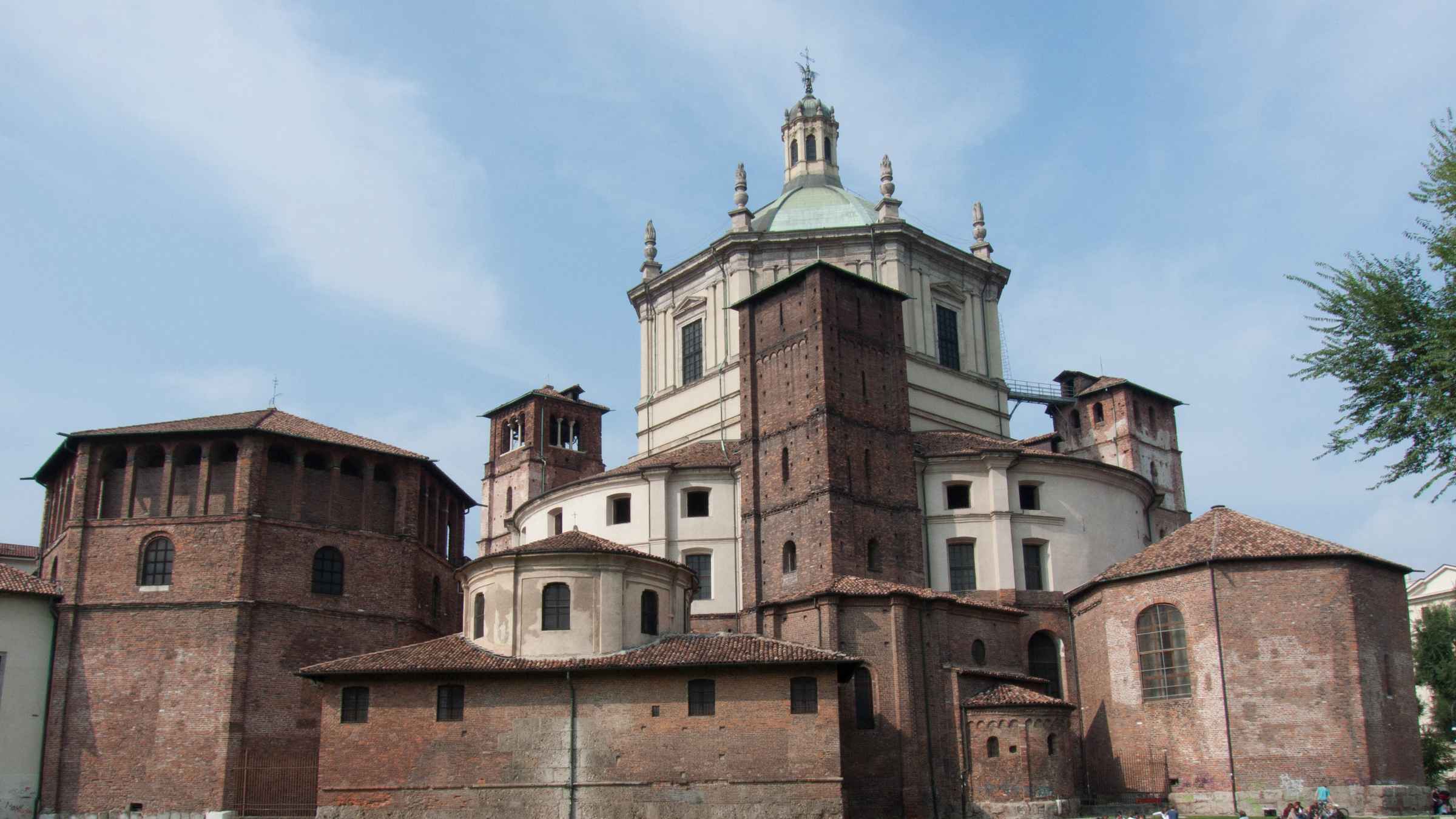Basilica di San Lorenzo Maggiore i Milano Bestil billetter til dit b