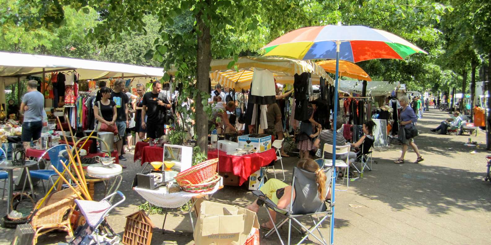 The BEST Flohmarkt am Boxhagener Platz Garden & park tours 2023 FREE