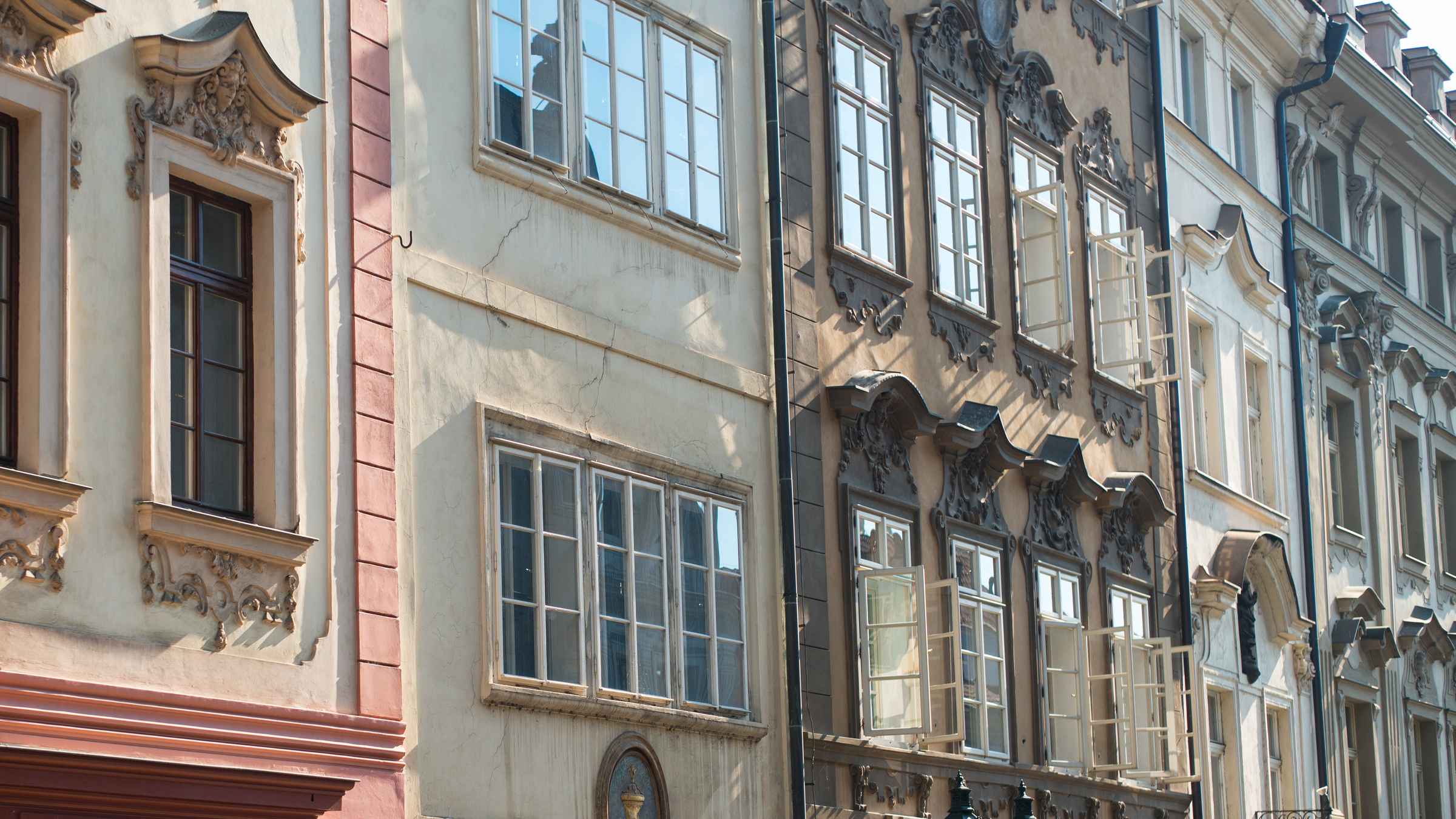 Nerudova ulice, Prag Tickets & Eintrittskarten GetYourGuide