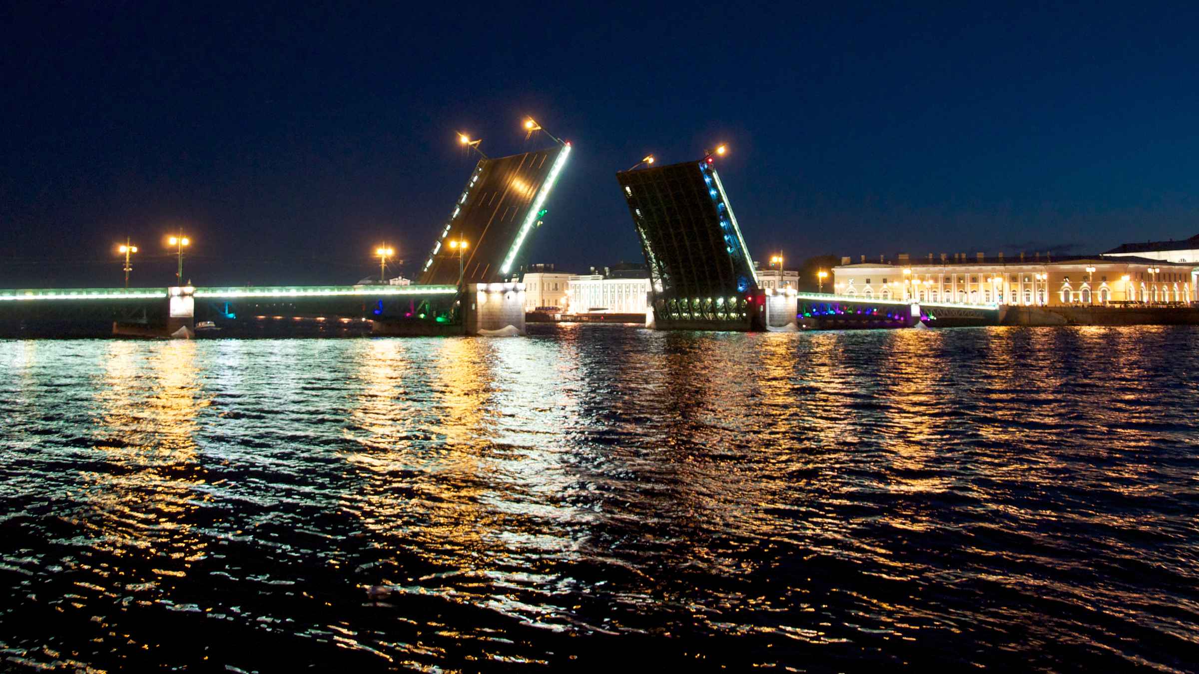 Palace Bridge, St. Petersburg - Book Tickets & Tours | GetYourGuide.com
