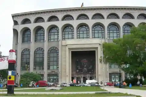 10. National Theatre Bucharest