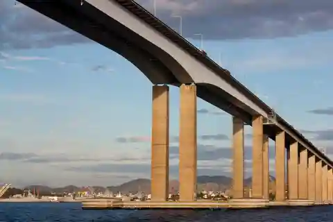 10. Rio–Niteroi -silta