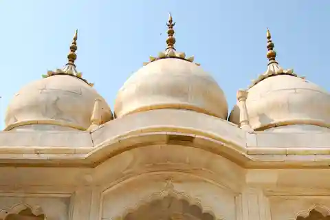3. Nagina Masjid