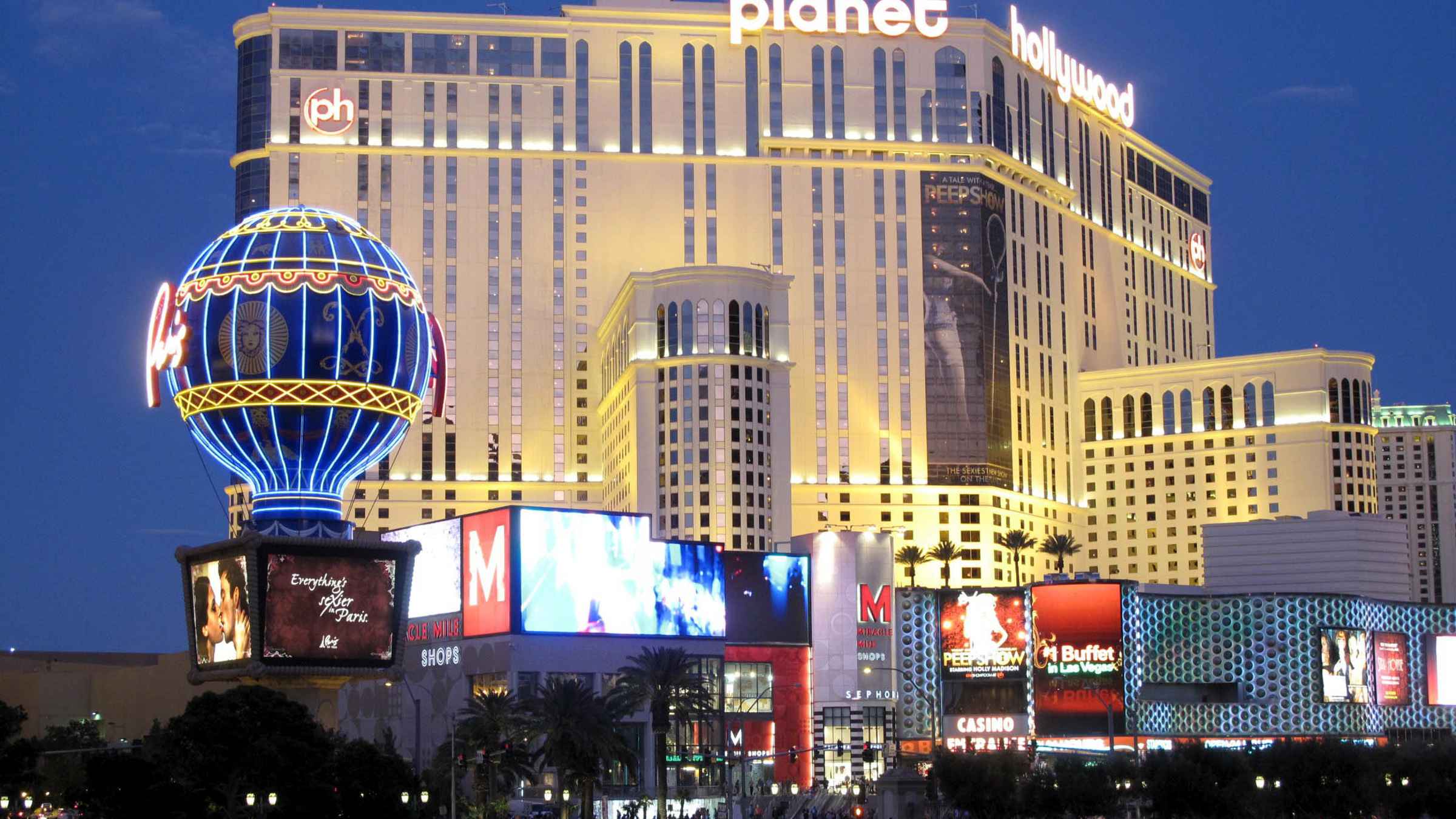 Steigen Frustrierend Melodiös planet las vegas hotel Absurd Tasche Früh