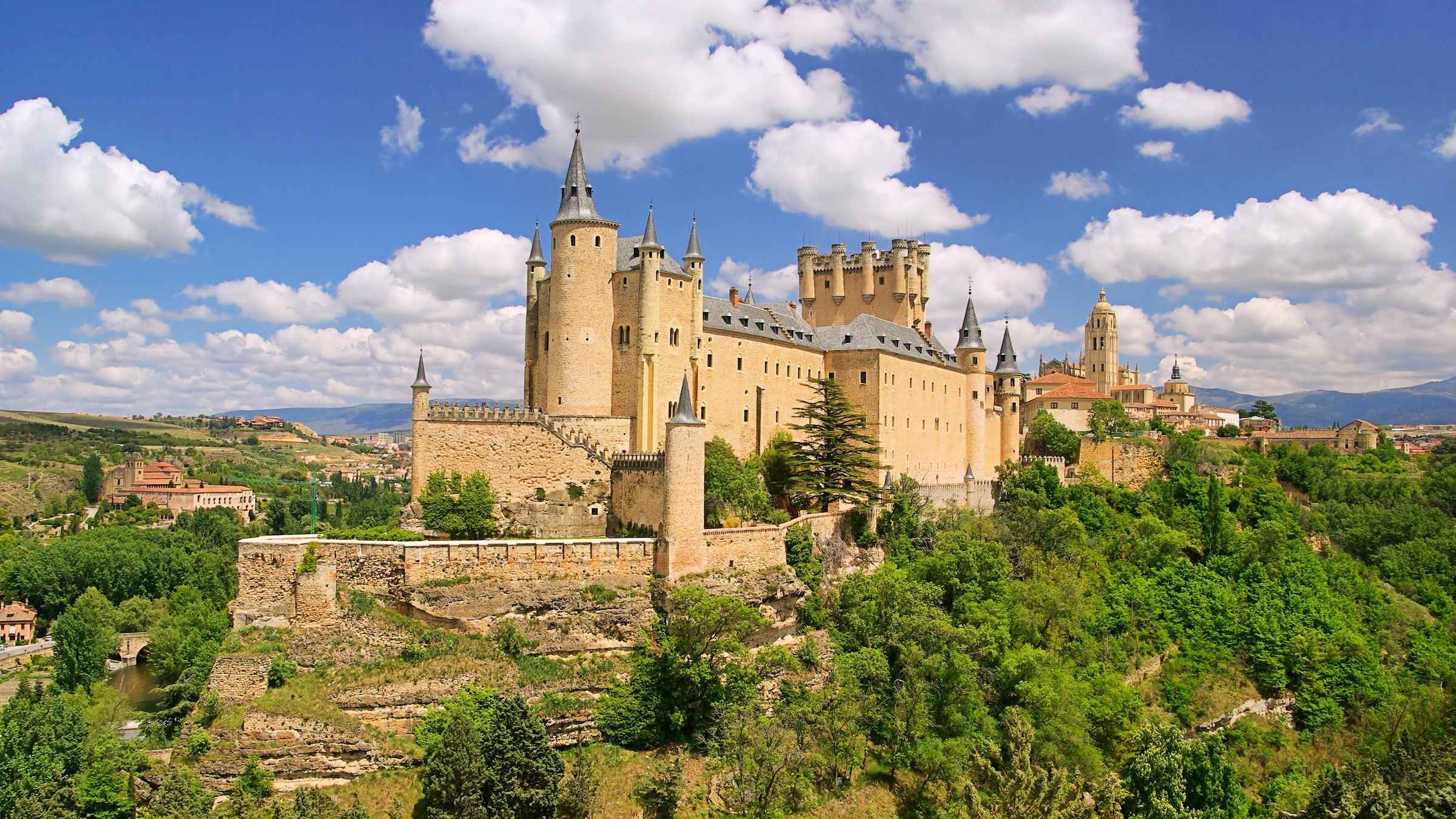 Alcázar of Segovia Castle & Palace Tours  GetYourGuide