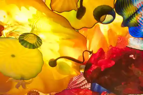 2. Chihuly Garden and Glass