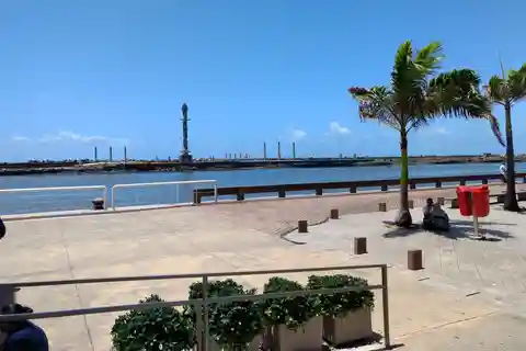 7. Plaza do Marco Zero