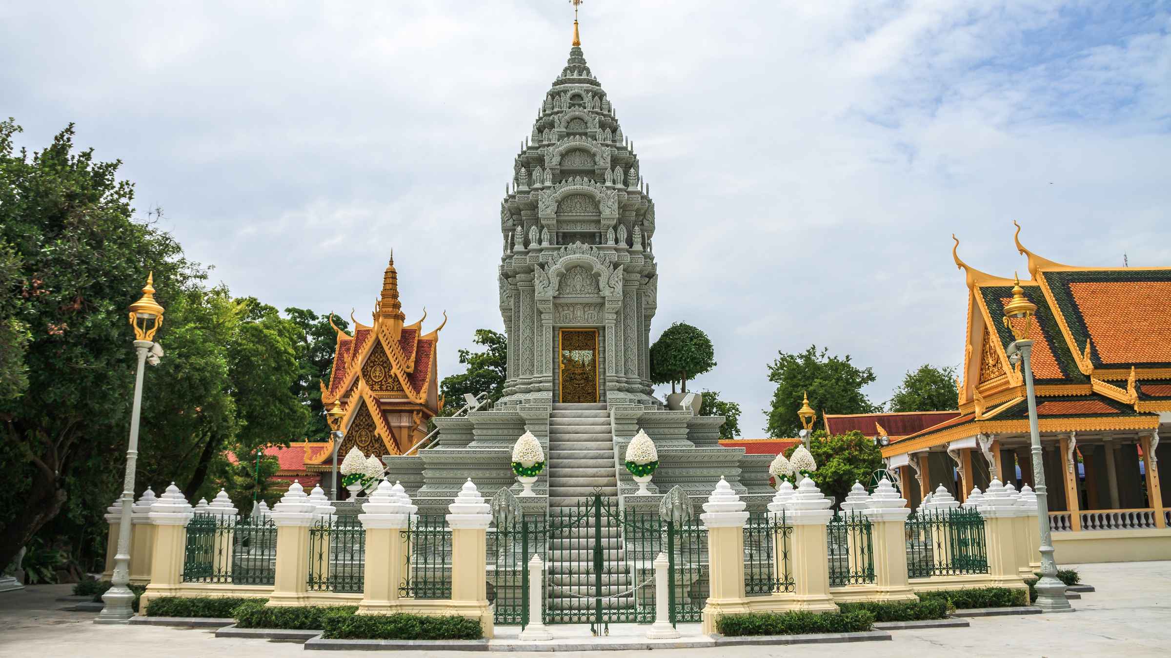 Silver Pagoda, Phnom Penh Book Tickets & Tours GetYourGuide