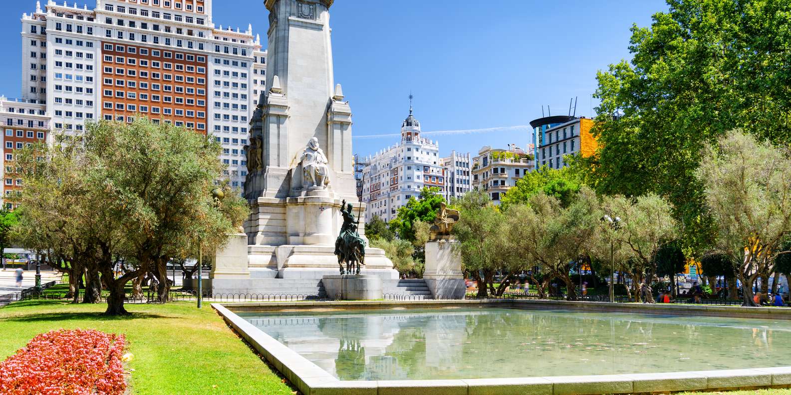 la plaza de espana madrid