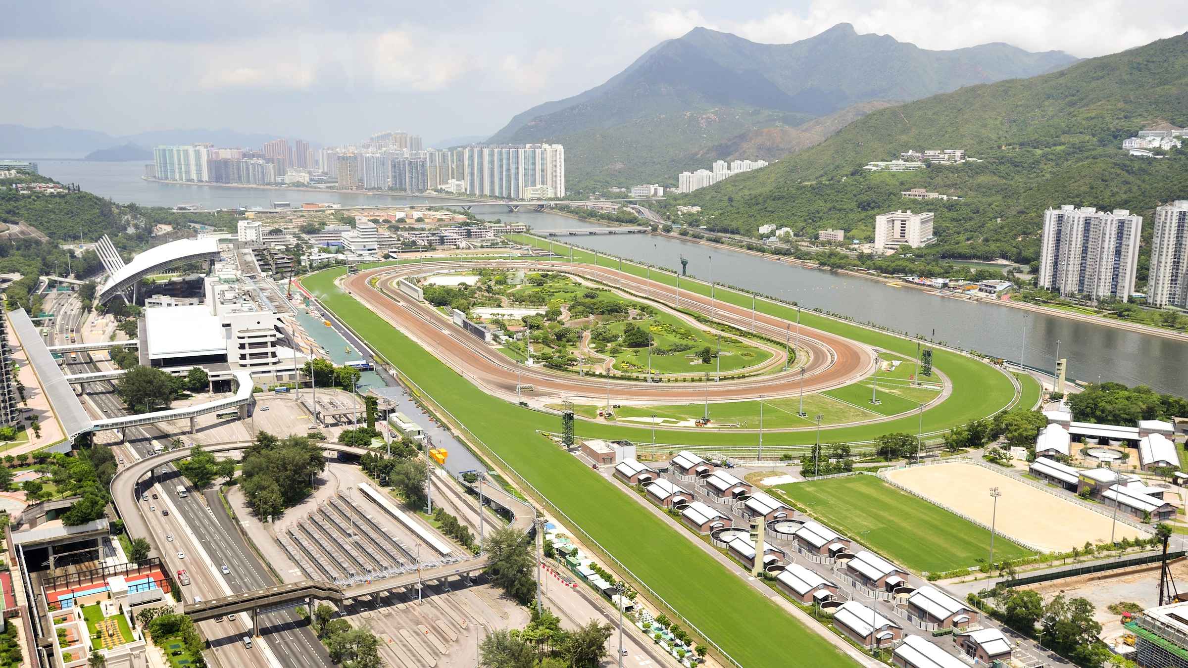 The BEST Happy Valley Racecourse Itinerary 2022 FREE Cancellation