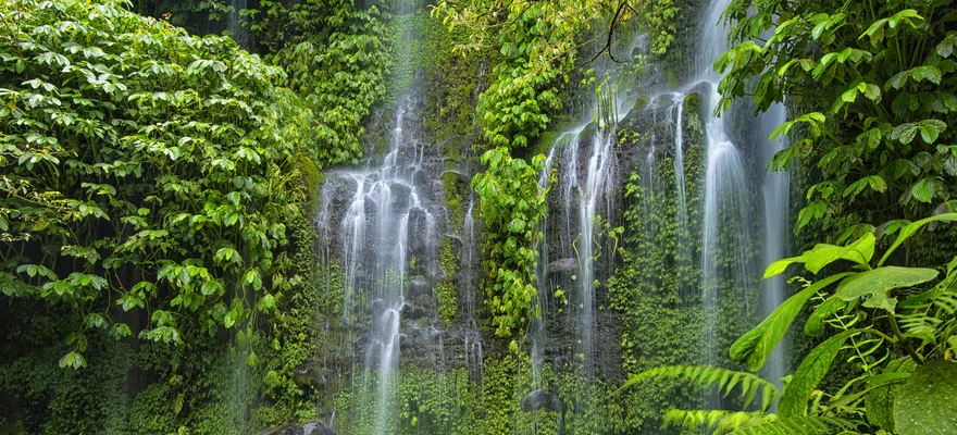 Benang Kelambu Waterfall