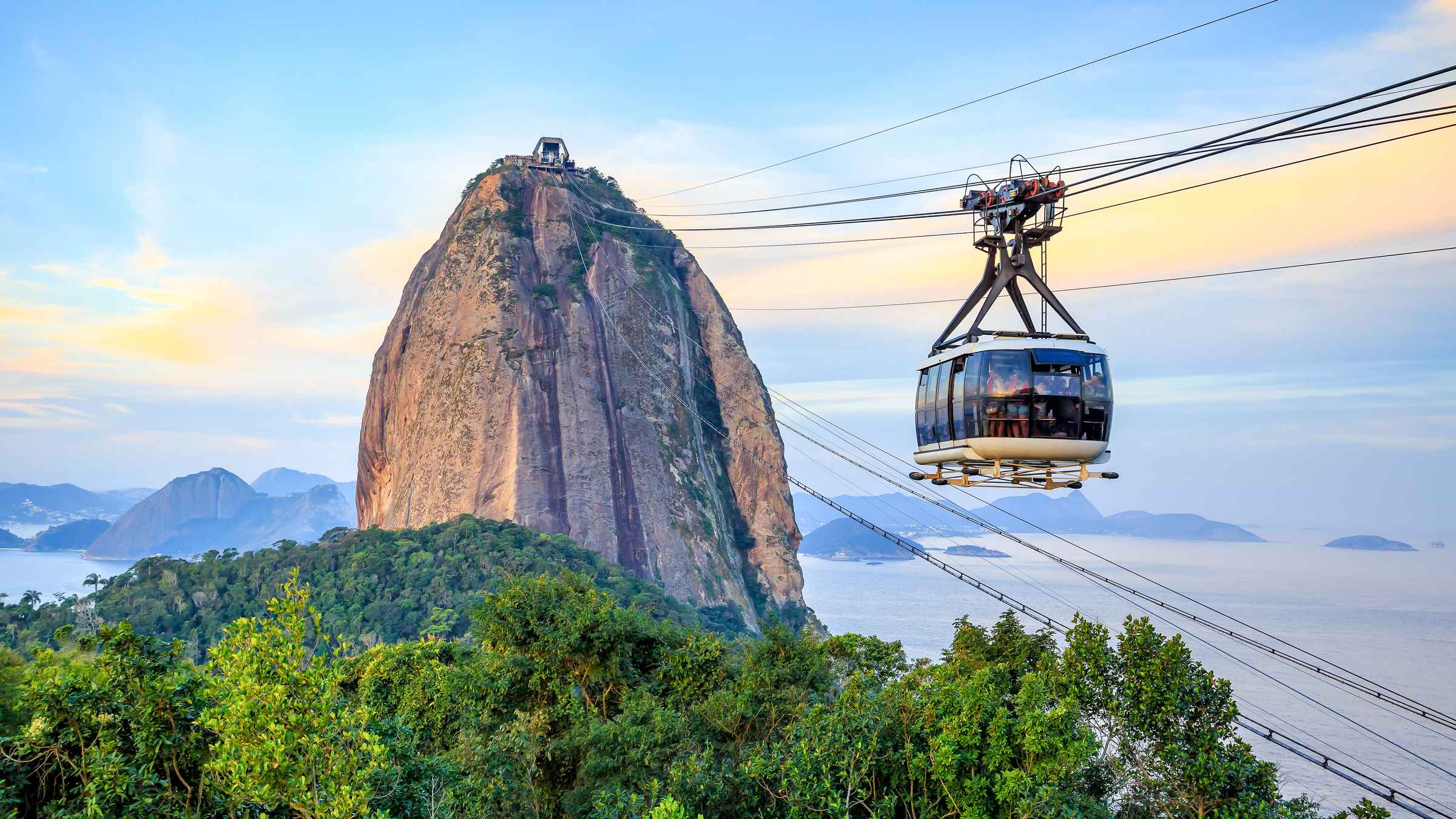 Sugarloaf Cable Car Rio De Janeiro Book Tickets Tours Getyourguide Com