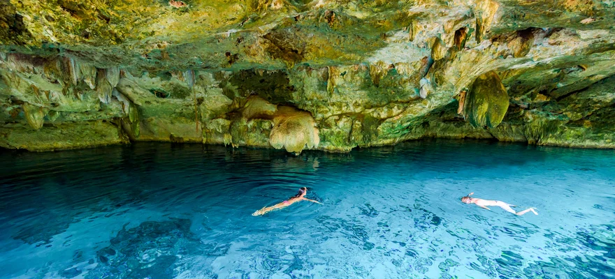 Cenote Dos Ojos