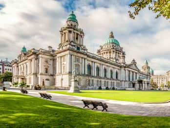 Belfast Matkat ja Liput
