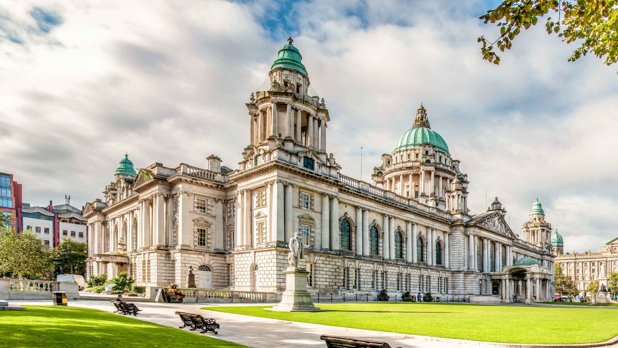 experience belfast tours