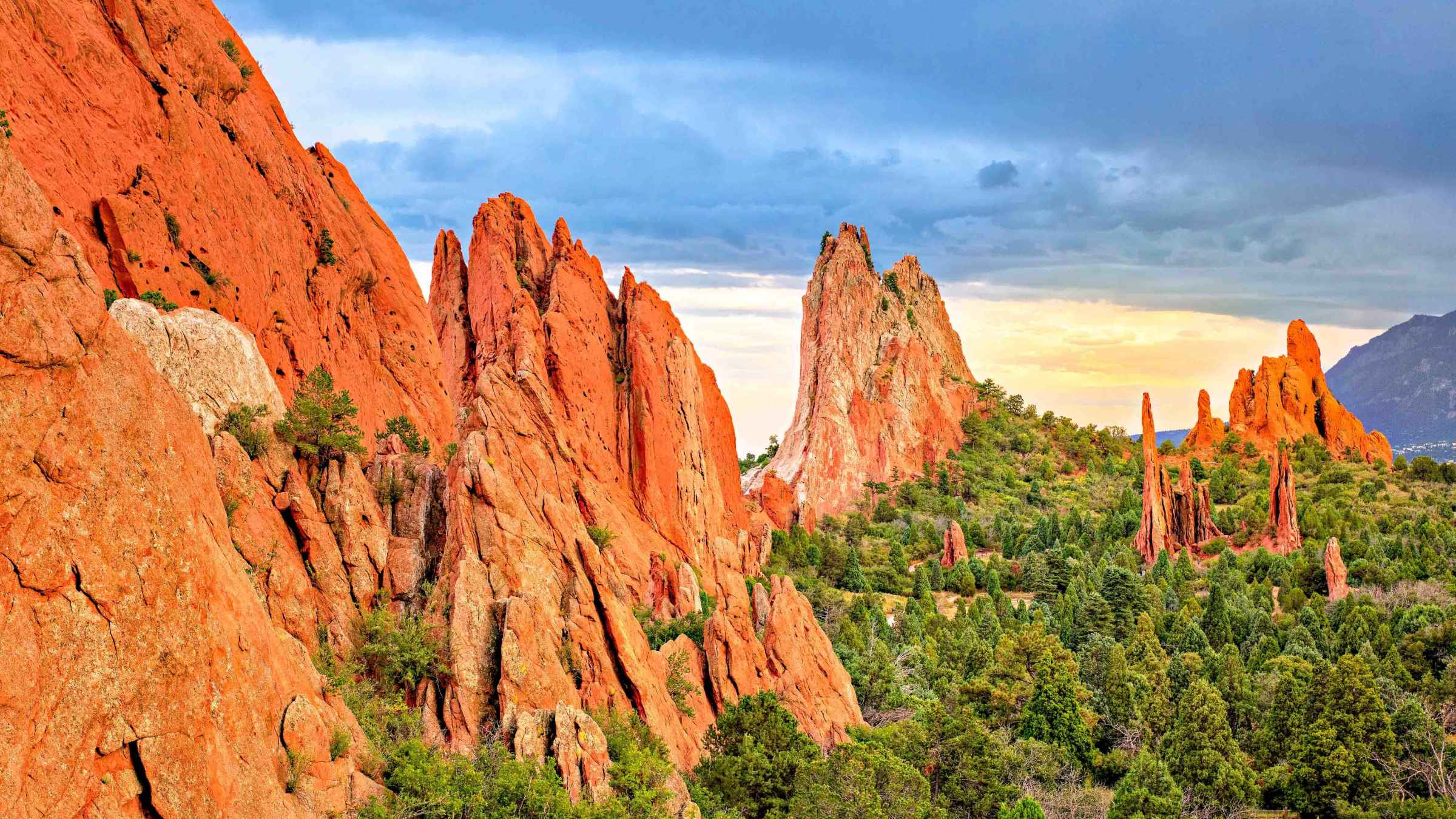 travel packages to colorado springs