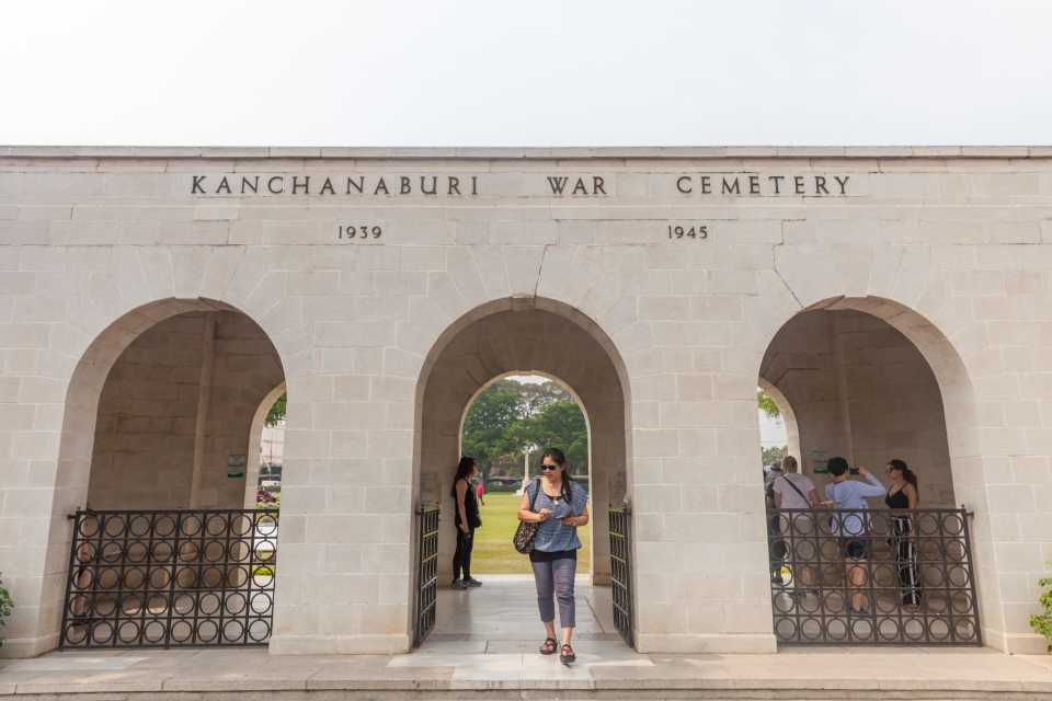Военное кладбище Канчанабури