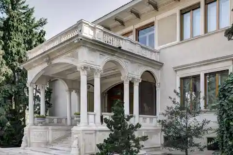 2. Ceauşescus hus