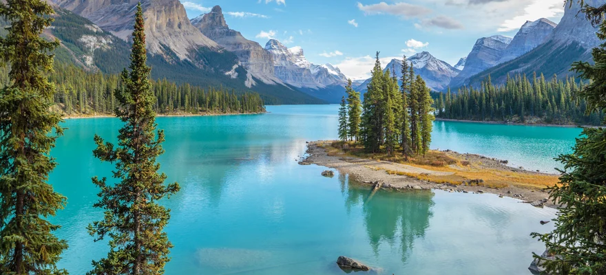 Spirit Island, Lake Maligne