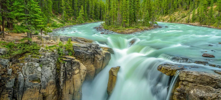 Sunwapta Falls