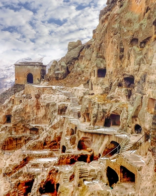 Vardzia