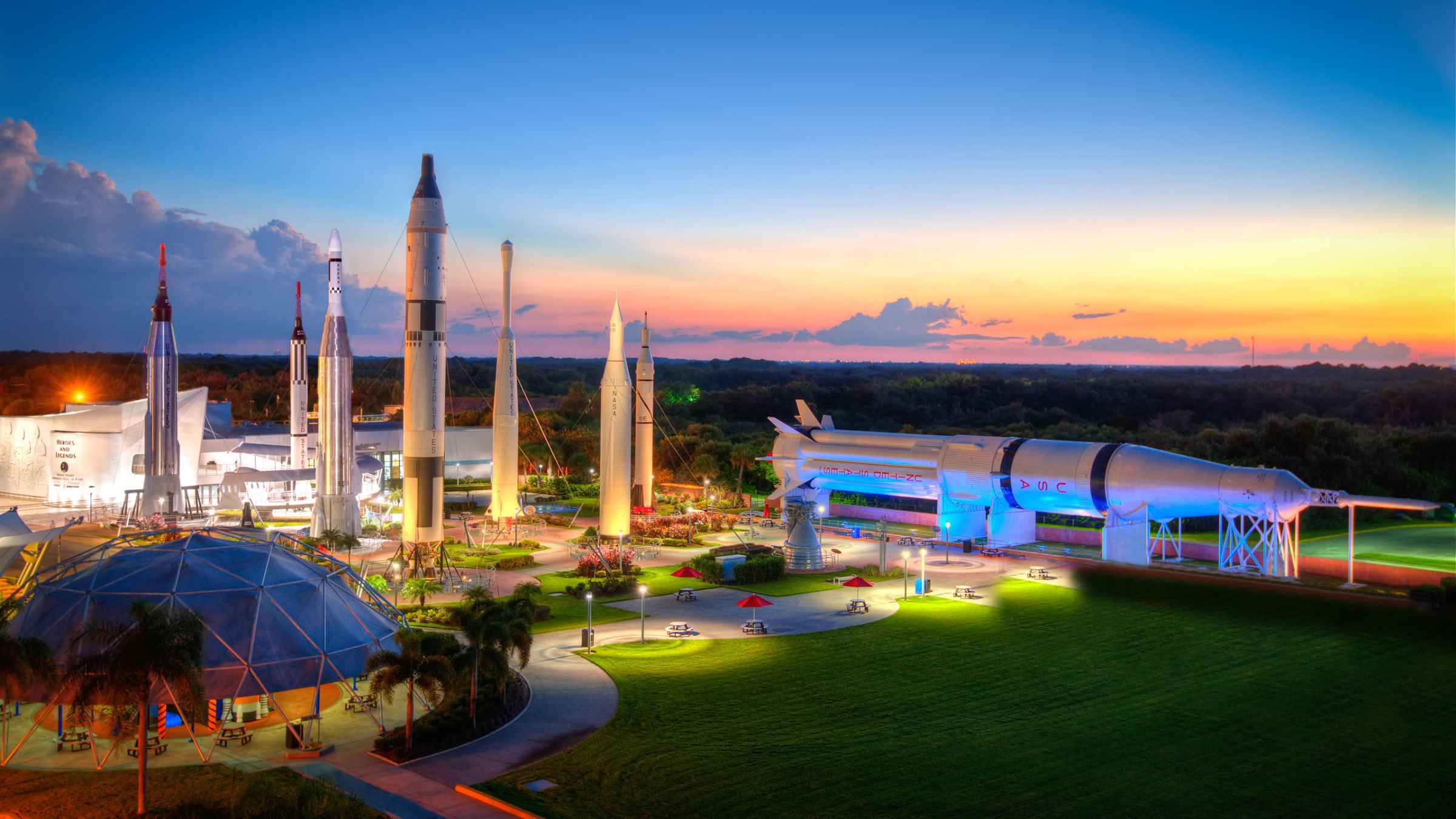 where to stay to visit kennedy space center