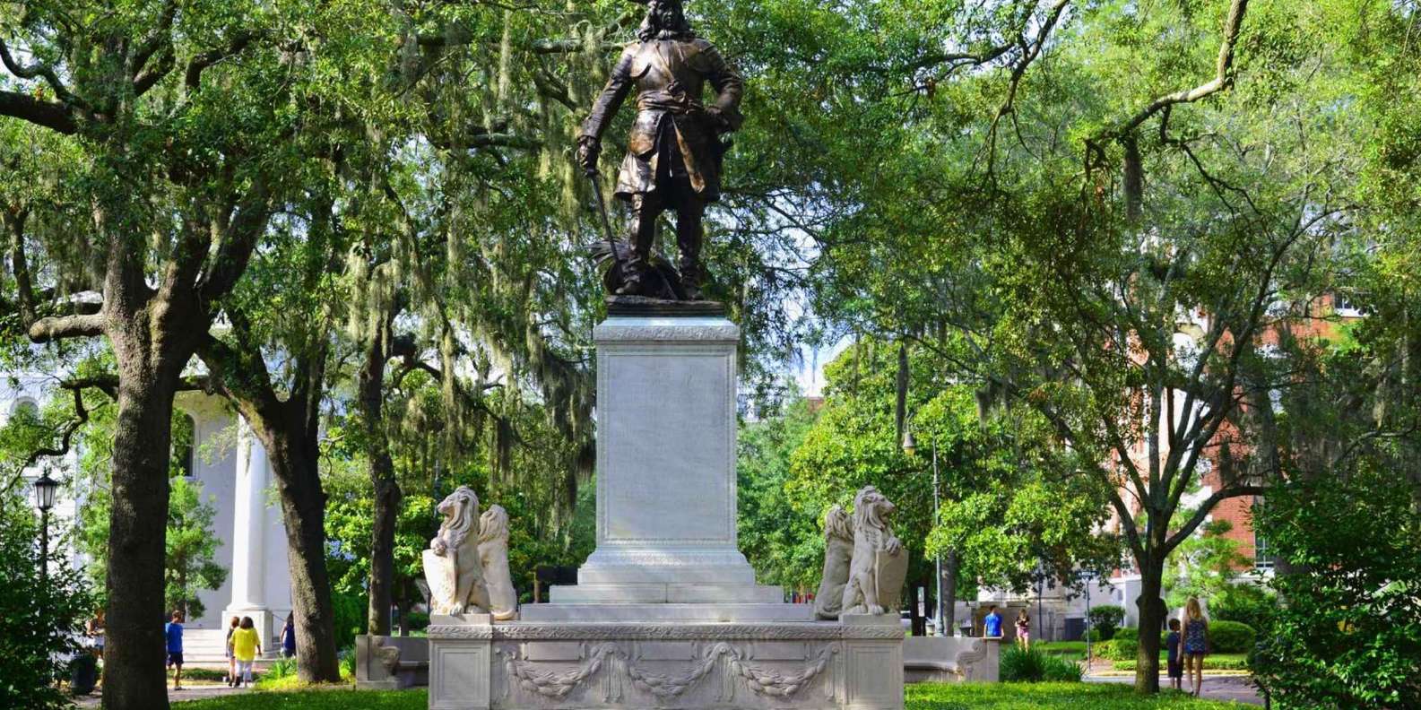 Chippewa Square Savannah Book Tickets Tours GetYourGuide