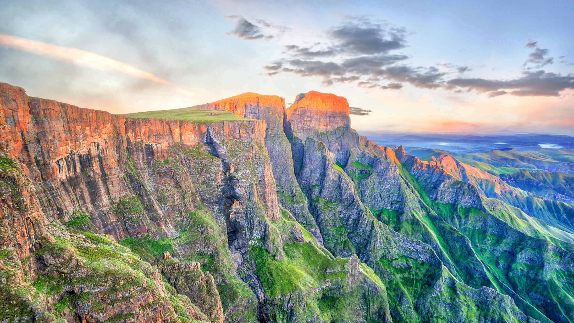 drakensberg trekking tours