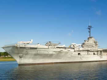 USS Yorktown CV-10 USS Yorktown CV-10