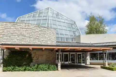 7. ナイアガラ蝶観察館