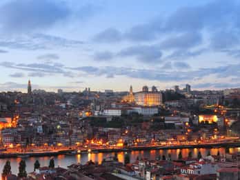 Fado na Baixa Tours & Tickets