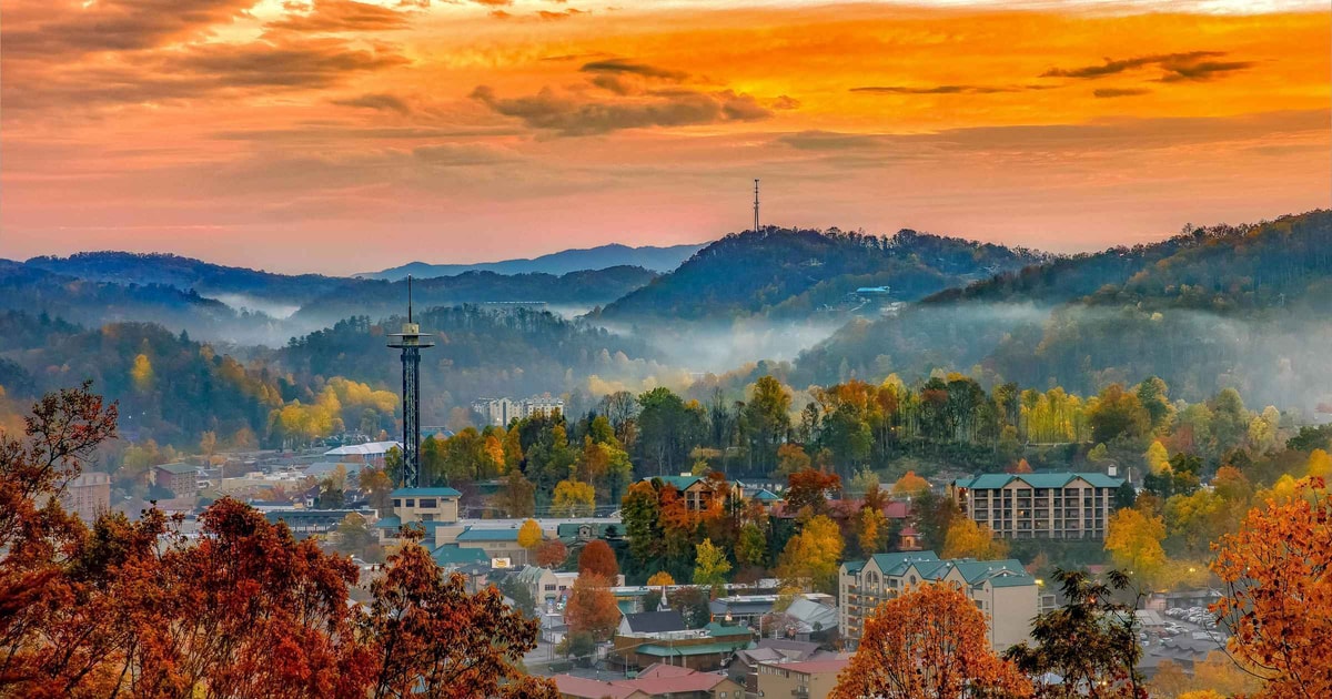 top 10 smoky mountain attractions