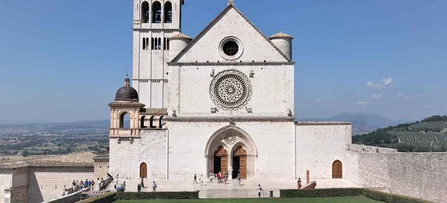 Basilica of Saint Clare, Assisi