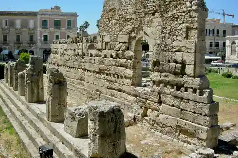 2. Apollons tempel