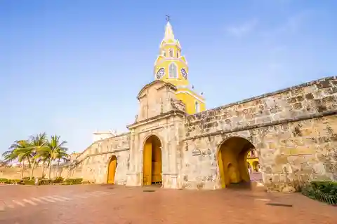 8. Torre del Reloj