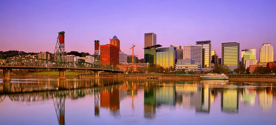 Tom McCall Waterfront Park