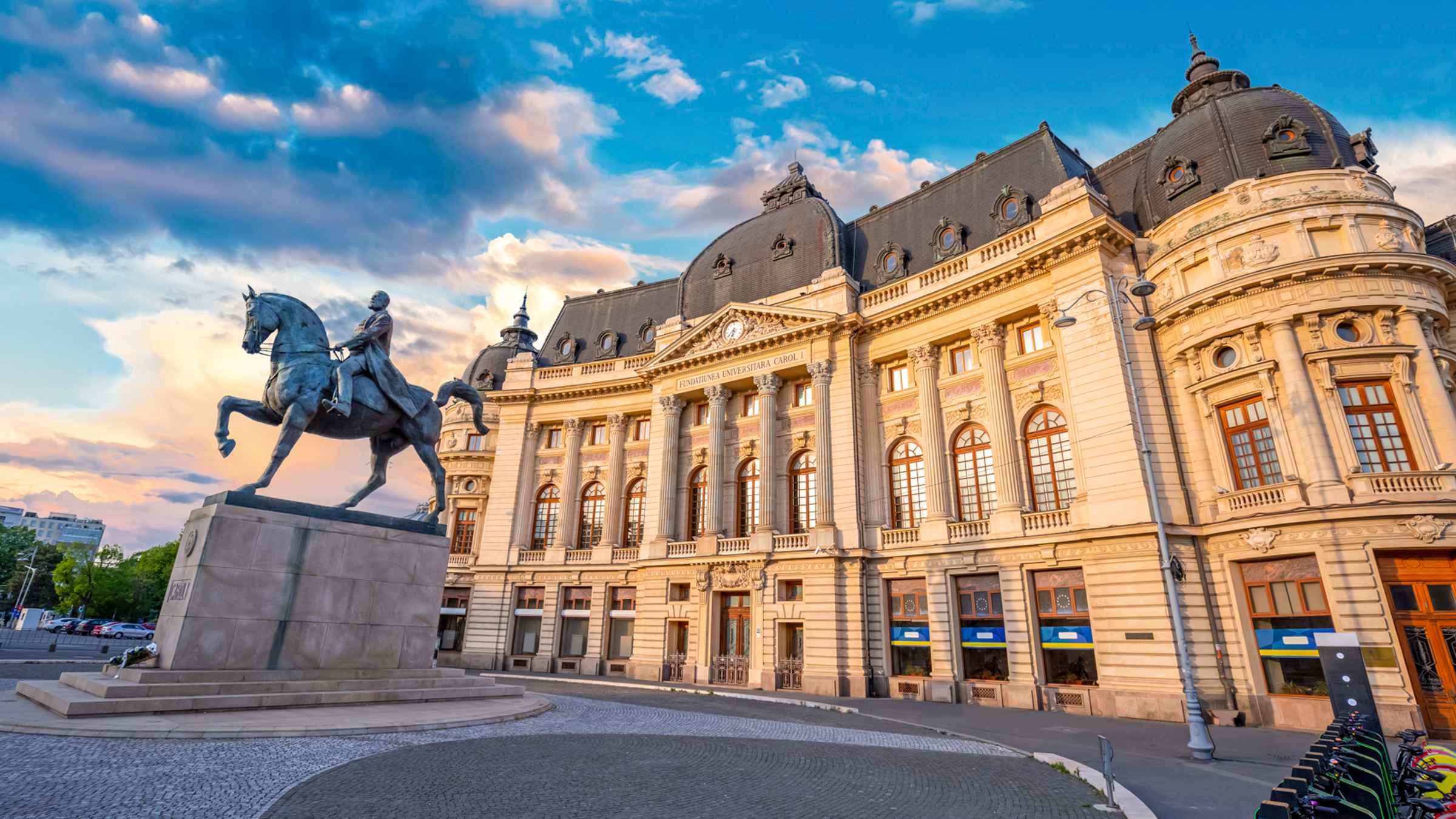 Bukarest 2021 Top 10 Kierrokset Ja Aktiviteetit kuvalliset 