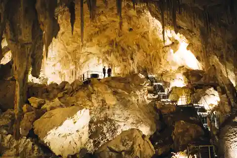 10. Mammoth Cave, Australia Occidental