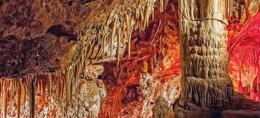 Cuevas de Genova