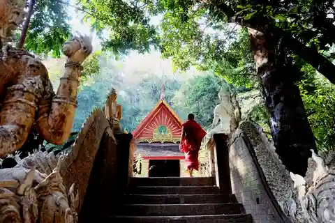 5. Wat Pha Lat