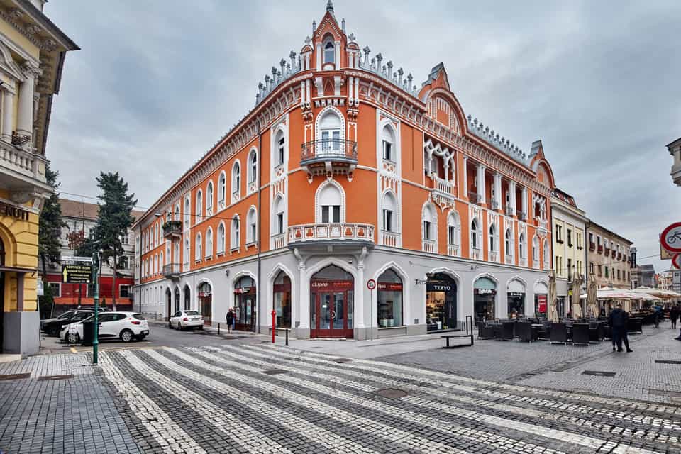 Moskovits Palace, Oradea - Book Tickets & Tours | GetYourGuide